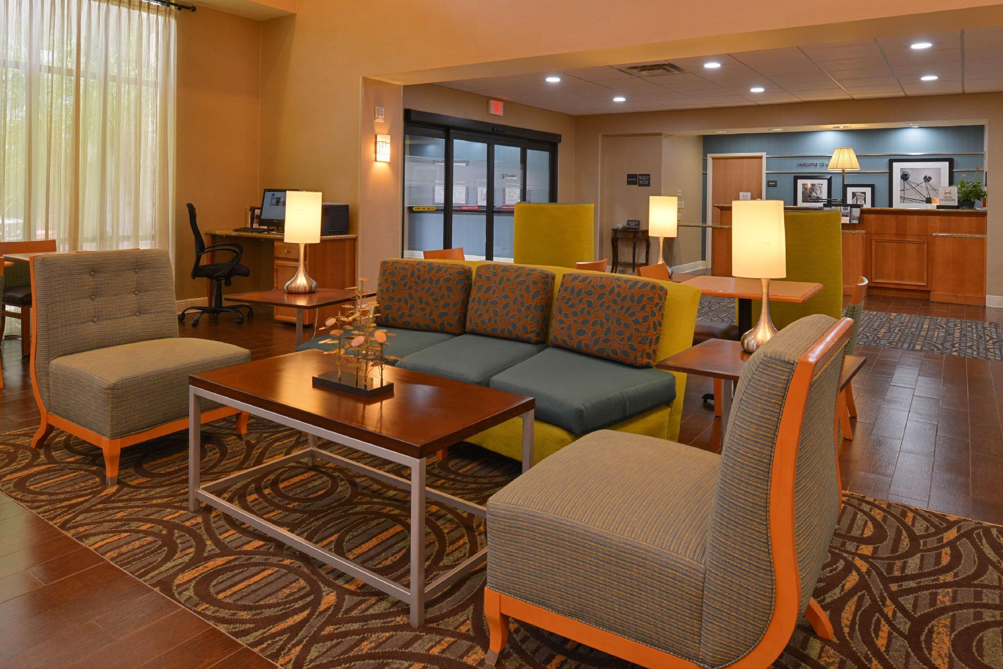 Hampton Inn & Suites Tampa East Casino Area Seffner Exterior photo