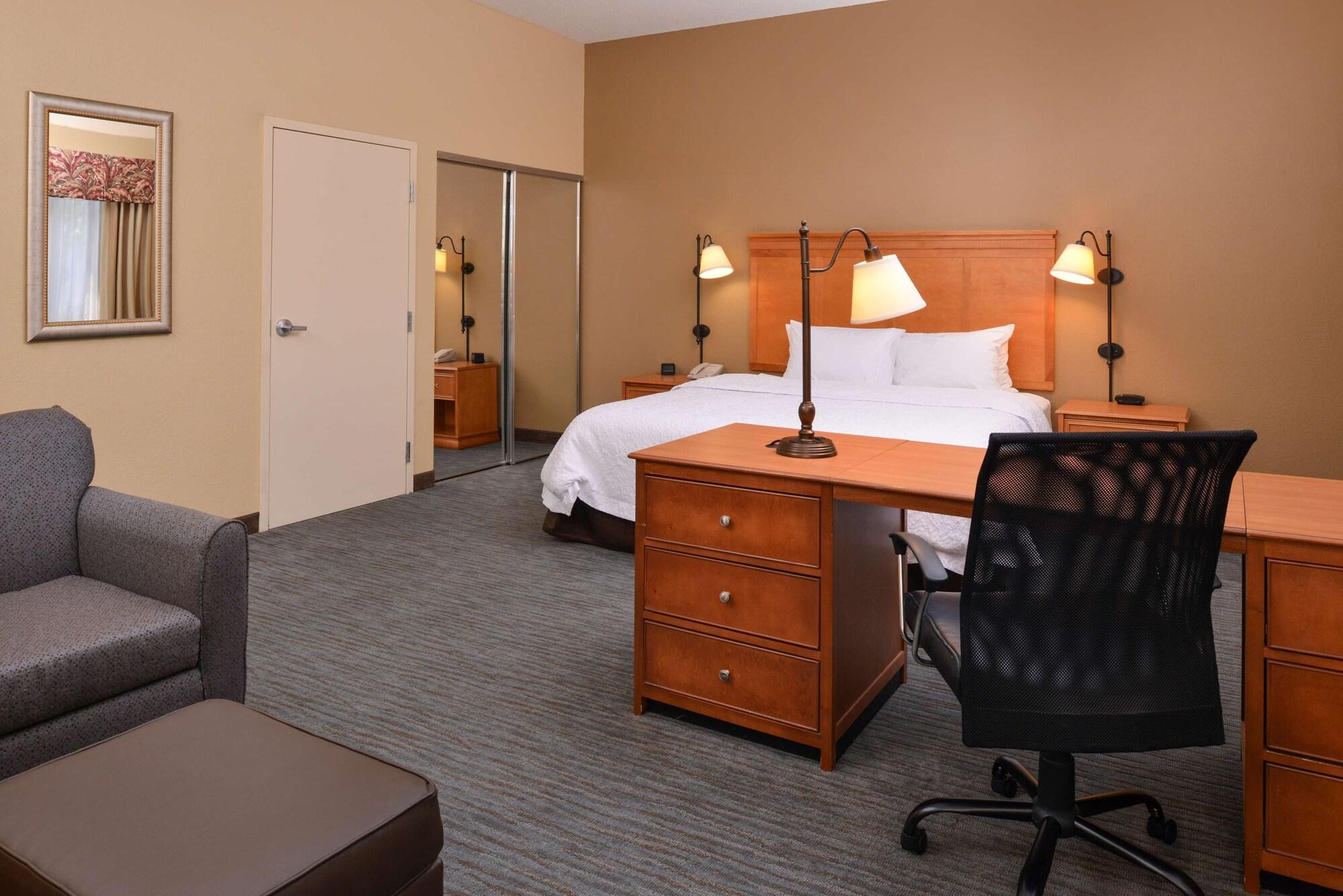 Hampton Inn & Suites Tampa East Casino Area Seffner Exterior photo