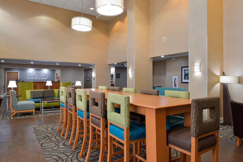 Hampton Inn & Suites Tampa East Casino Area Seffner Exterior photo