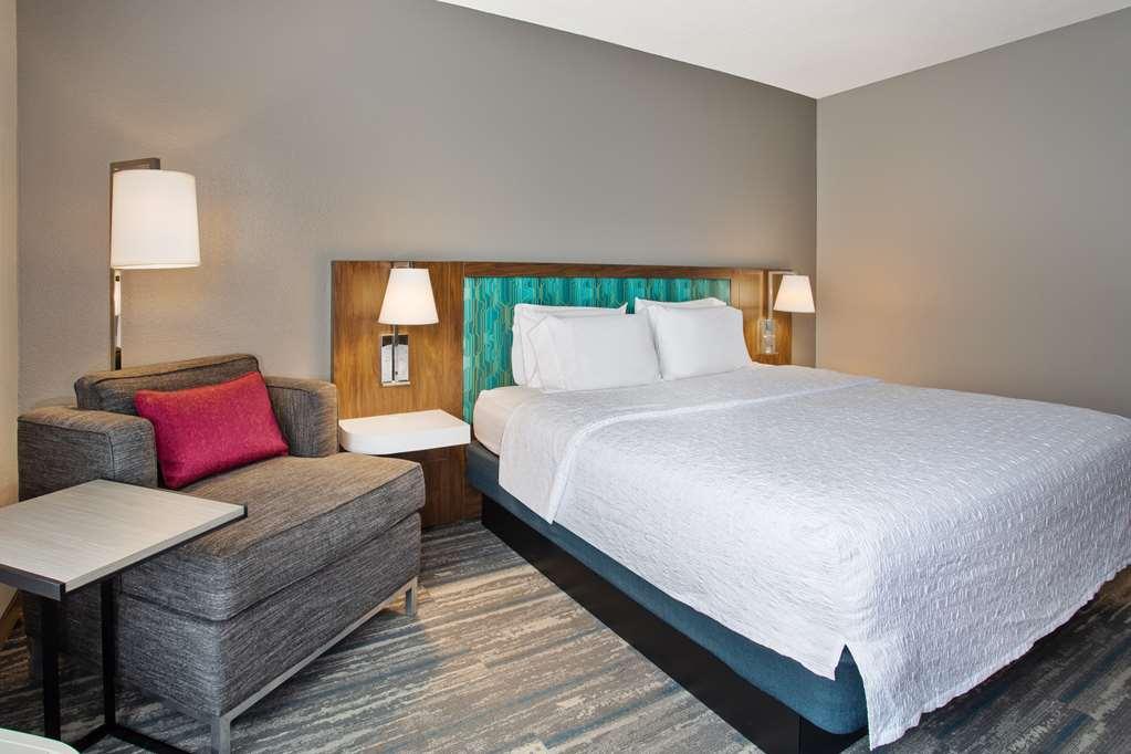 Hampton Inn & Suites Tampa East Casino Area Seffner Room photo